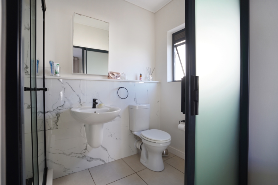 3 Bedroom Property for Sale in Sandown Western Cape